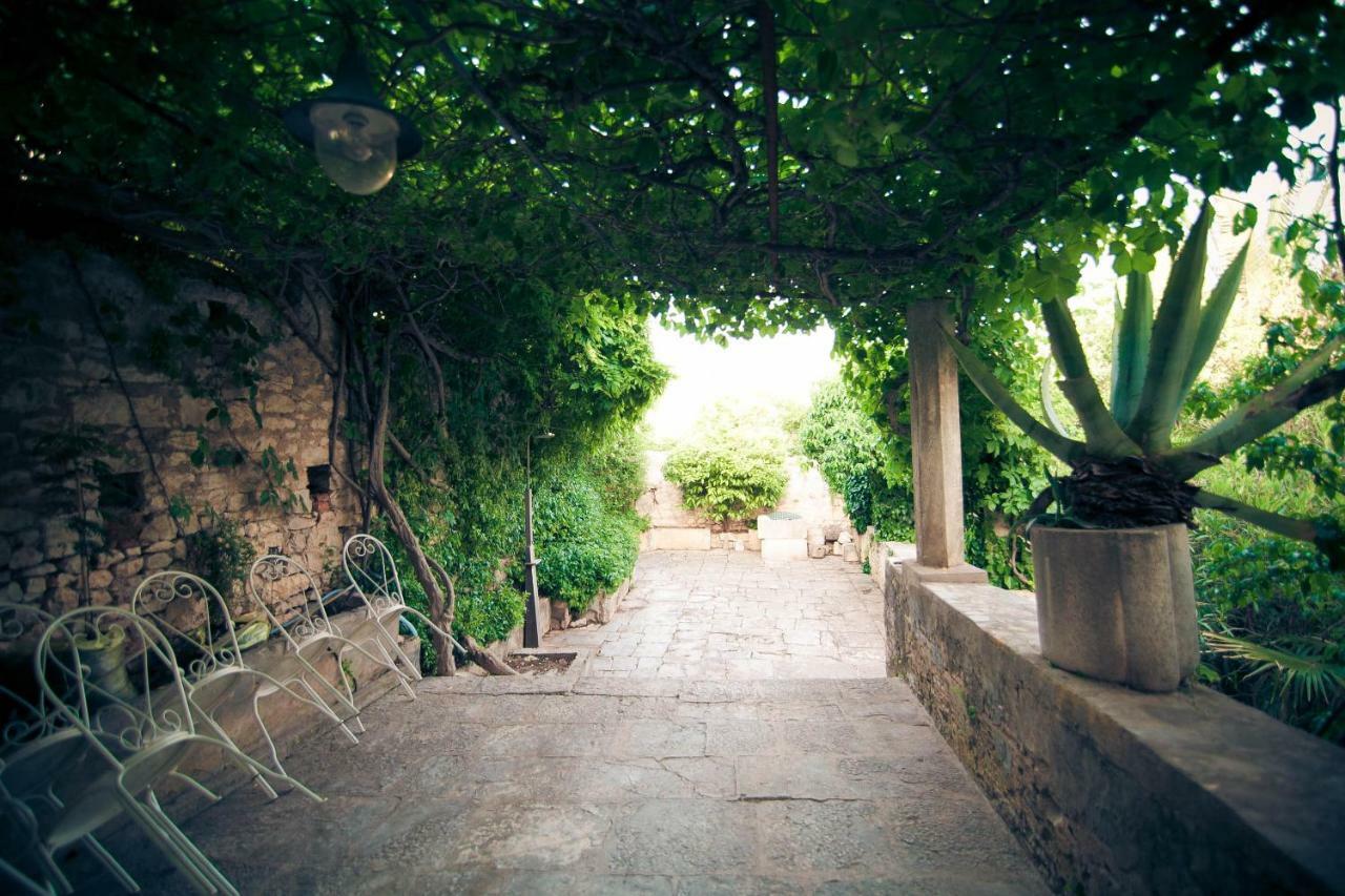 Villa Arboretum Milna  Exterior photo